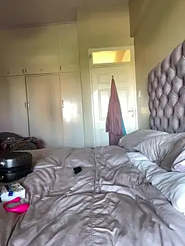 Indianbutter11 online show from February 2025 06:28:01 AM