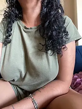 Indianbutter11 online show from March 2025 05:52:02 AM