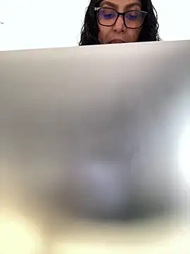 Indianbutter11 online show from September 2025 05:40:01 AM