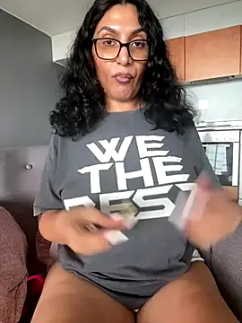 Indianbutter11 online show from November 2025 06:24:02 AM