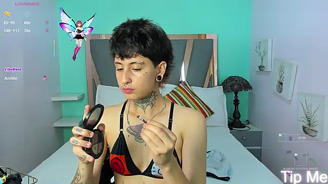 Ethan lennox online show from November 2025 07:17:01 PM