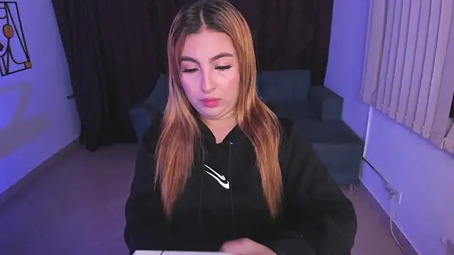 Snapshot of SusyAmis chatting on October 2025 03:51:02 AM SusyAmis online show from October 2025 03:51:02 AM