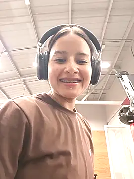  vaness online show from December 2024 06:15:01 AM