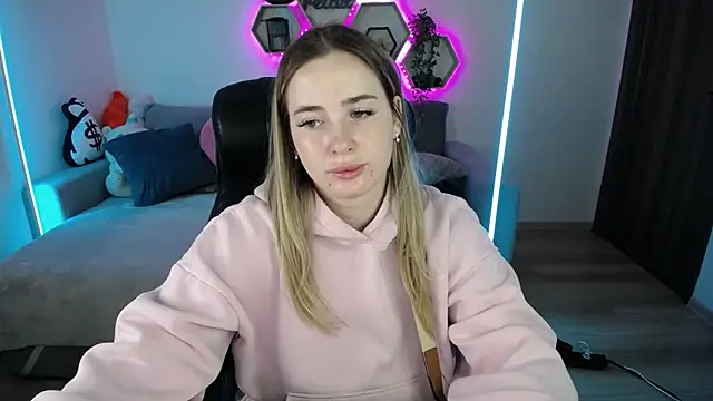 SabrinViolet online show from October 2025 08:04:01 AM