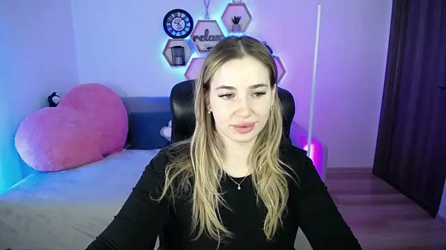 SabrinViolet online show from February 2026 09:06:01 AM