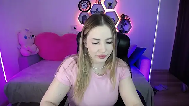 SabrinViolet online show from April 2026 08:23:02 AM