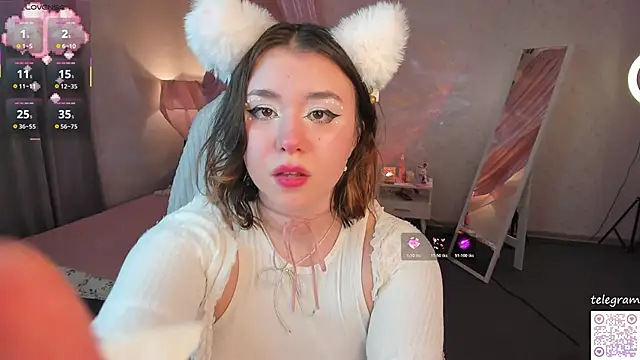 lilly Cherry  online show from November 2025 11:21:01 AM