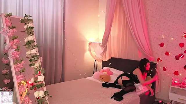 lilly Cherry  online show from May 2026 11:19:01 AM