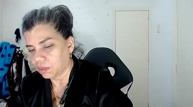 vikyadams online show from February 2025 03:37:02 PM