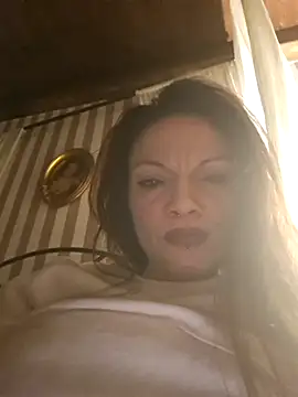 Snapshot of vampvanna23 chatting on February 2026 02:05:01 AM vampvanna23 online show from February 2026 02:05:01 AM