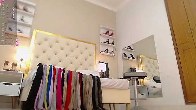 Snapshot of Sara_Gomez chatting on September 2025 03:50:02 AM Sara Gomez online show from September 2025 03:50:02 AM