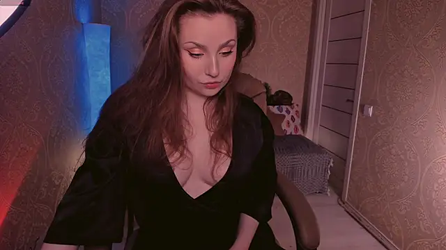 Eesmaaarrr online show from September 2025 11:16:01 PM