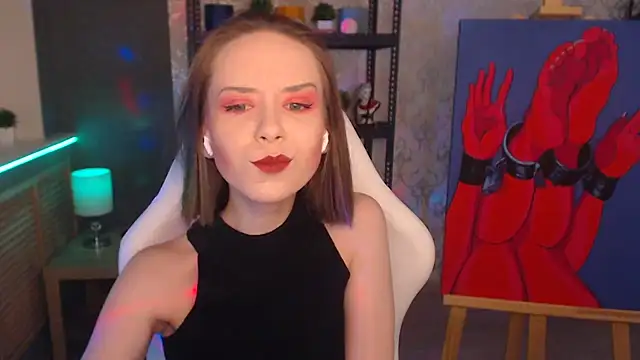 FascinatingEyess online show from December 2024 06:48:01 PM