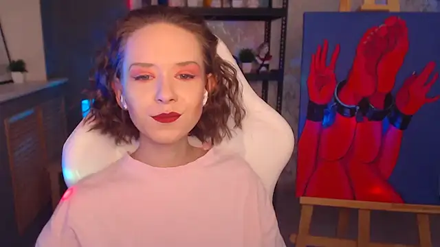 FascinatingEyess online show from December 2024 06:05:01 PM