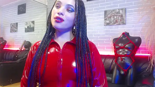 Snapshot of elizatexx chatting on December 2024 04:34:02 AM elizatexx online show from December 2024 04:34:02 AM