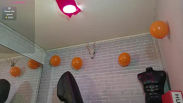 Snapshot of elizatexx chatting on October 2025 08:10:01 PM elizatexx online show from October 2025 08:10:01 PM