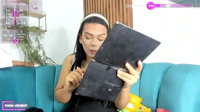 Snapshot of yossi_peach_cute chatting on December 2025 03:20:04 PM yossi peach cute online show from December 2025 03:20:04 PM