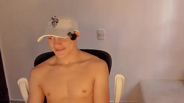 laurent nova online show from January 2026 08:03:01 PM