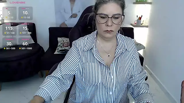 zehra sanem online show from May 2026 03:29:02 PM
