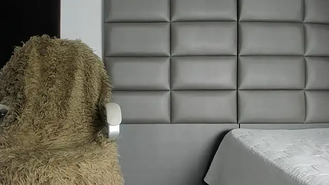 dereksmith2 online show from February 2025 09:41:02 PM