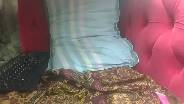 Snapshot of Princess_Tamara chatting on May 2026 12:11:01 PM Princess Tamara online show from May 2026 12:11:01 PM