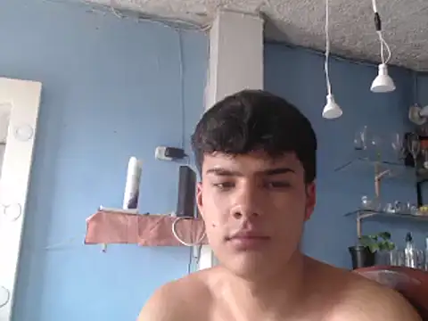 Snapshot of masterdaniel88 chatting on February 2025 08:14:02 PM masterdaniel88 online show from February 2025 08:14:02 PM