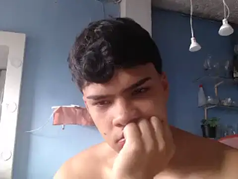 Snapshot of masterdaniel88 chatting on February 2025 09:13:02 PM masterdaniel88 online show from February 2025 09:13:02 PM