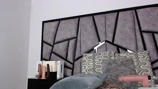 katy ruiz online show from March 2025 07:25:02 AM