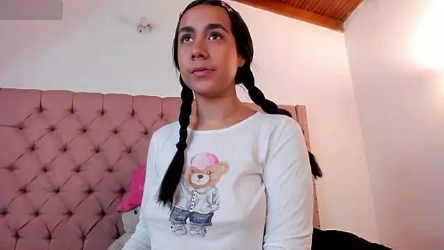 Snapshot of xanna_sweet chatting on December 2024 09:48:01 PM xanna sweet online show from December 2024 09:48:01 PM