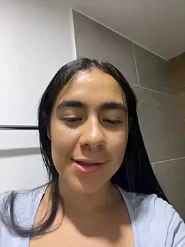 Snapshot of xanna_sweet chatting on January 2025 01:31:02 AM xanna sweet online show from January 2025 01:31:02 AM