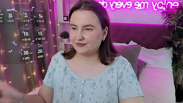 FeralPeach online show from January 2026 07:22:01 AM