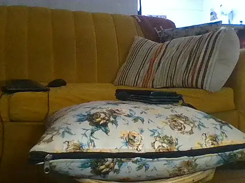 Snapshot of sherry_anne chatting on June 2026 10:29:01 AM sherry anne online show from June 2026 10:29:01 AM