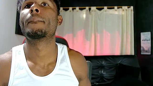 Snapshot of Black_indiian chatting on November 2025 06:44:02 PM Black indiian online show from November 2025 06:44:02 PM