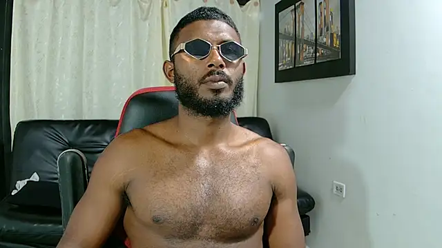 Snapshot of Black_indiian chatting on February 2026 01:19:01 PM Black indiian online show from February 2026 01:19:01 PM