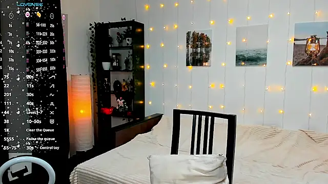 Magic Allie online show from December 2024 07:54:01 PM