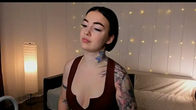 Snapshot of Magic_Allie chatting on January 2026 07:48:02 PM Magic Allie online show from January 2026 07:48:02 PM