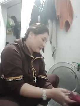 Snapshot of Rose_DiDi chatting on February 2025 03:42:02 AM Rose DiDi online show from February 2025 03:42:02 AM