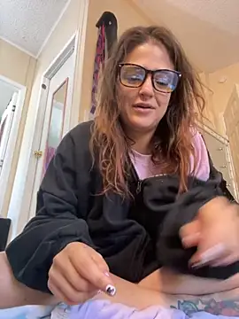 SafeinouterSpace online show from September 2025 06:08:02 PM