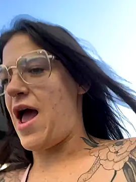 SafeinouterSpace online show from November 2025 10:25:02 PM