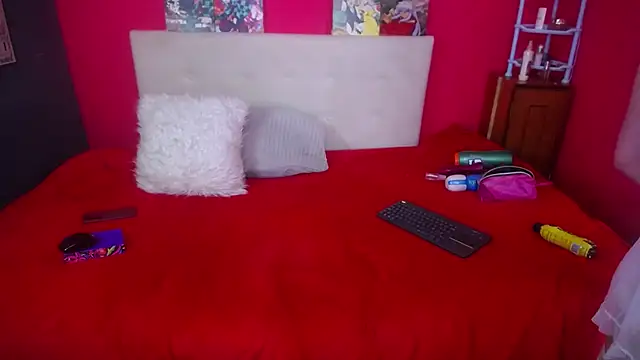 violl3tfoxx online show from October 2025 01:41:02 PM