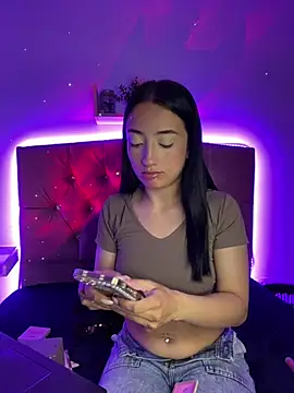 Ady 18 online show from February 2025 06:02:01 PM