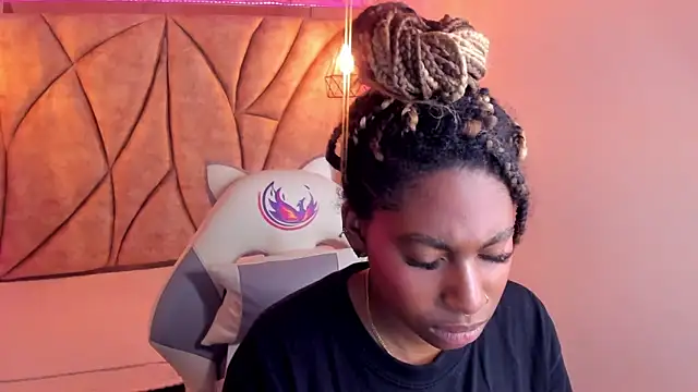 Queen perla  online show from January 2025 03:10:02 PM