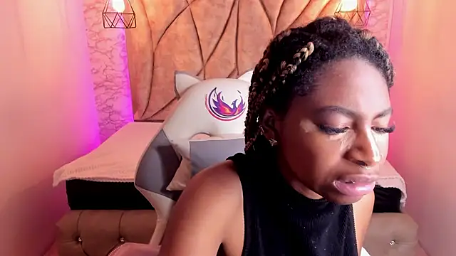 Queen perla  online show from January 2025 12:10:01 PM