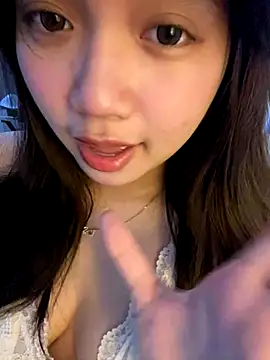 Hotellinh12 online show from September 2025 07:54:01 AM