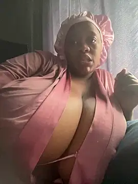 Chubbykarisma27 online show from February 2026 02:57:02 PM