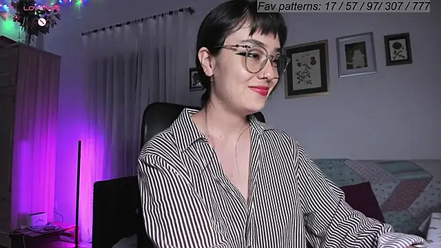 Conlosmichis online show from February 2025 02:33:02 AM