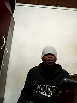 Uncletee112 online show from September 2025 04:12:02 PM