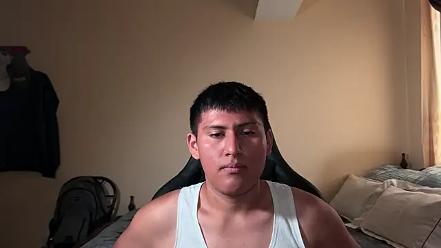 Snapshot of JoshuaTls08 chatting on February 2025 10:14:02 PM JoshuaTls08 online show from February 2025 10:14:02 PM