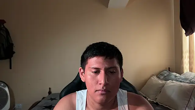 Snapshot of JoshuaTls08 chatting on February 2025 10:17:02 PM JoshuaTls08 online show from February 2025 10:17:02 PM