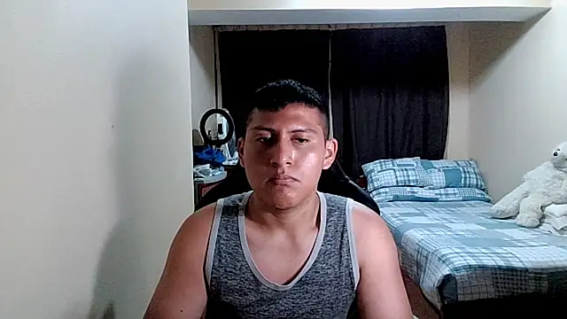 Snapshot of JoshuaTls08 chatting on October 2025 04:20:02 AM JoshuaTls08 online show from October 2025 04:20:02 AM